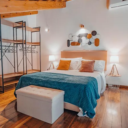 בית נופש Yellow House - Casa 1