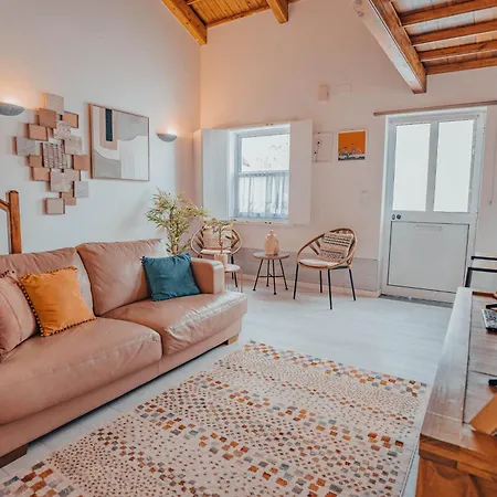 Yellow House - Casa 1 * Angra do Heroísmo